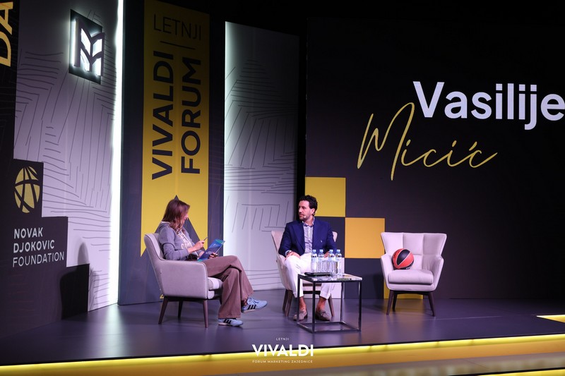 Porodica kao ideal i podrška: Panel „Putem šampiona” Fondacije Novak Đoković sa Vasilijem Micićem na letnjem Vivaldi forumu istakao najvažnije vrednosti za životni i karijerni uspeh u sportu