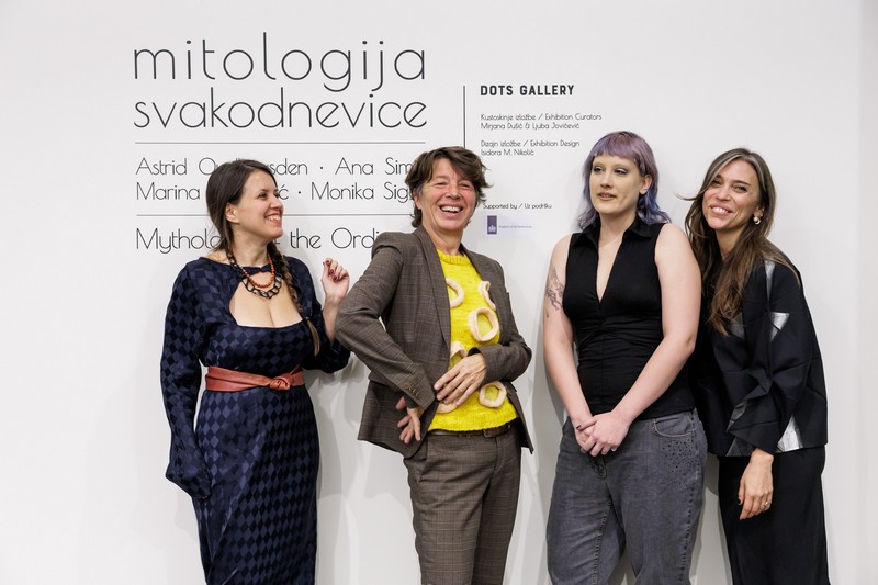 Otvorena izložba „Mitologija svakodnevice“ u Galeriji DOTS