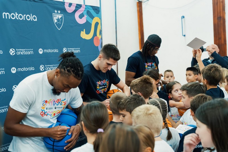 Srpska prestonica ugostila je početak druge sezone projekta „Bouncing for Good” kojim Motorola i Evroliga Basketball inspirišu mlade talente kroz sport i kreativnost