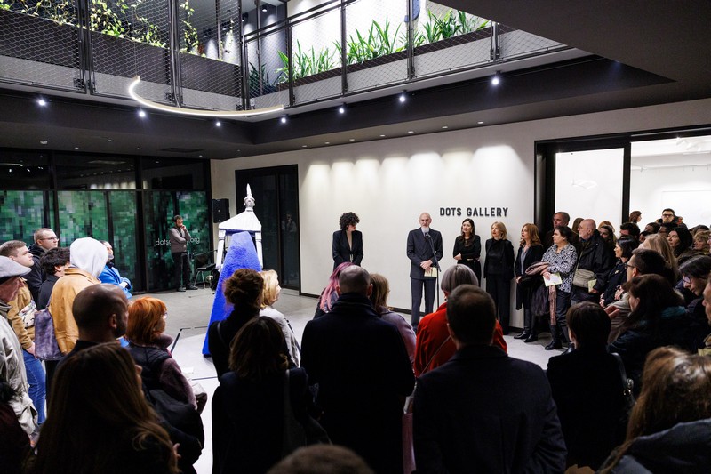 Izložba Identiteti izvan granica u Galeriji DOTS